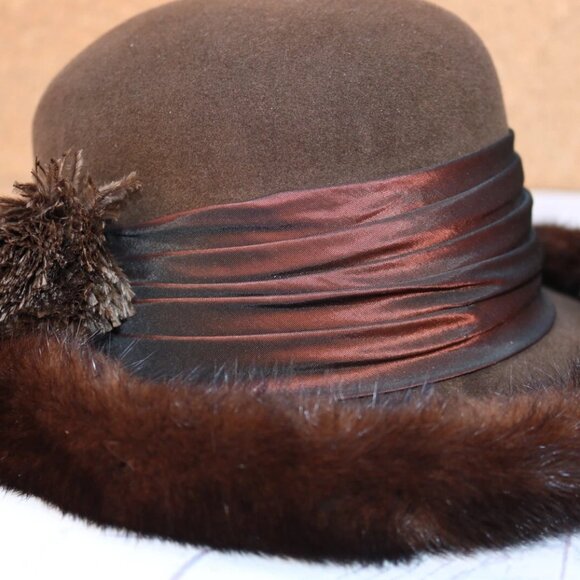100% Wool Felt and Natural Mink Fur Brim Women's Hat, Vintage Winter Wool Hat - Picture 6 of 12